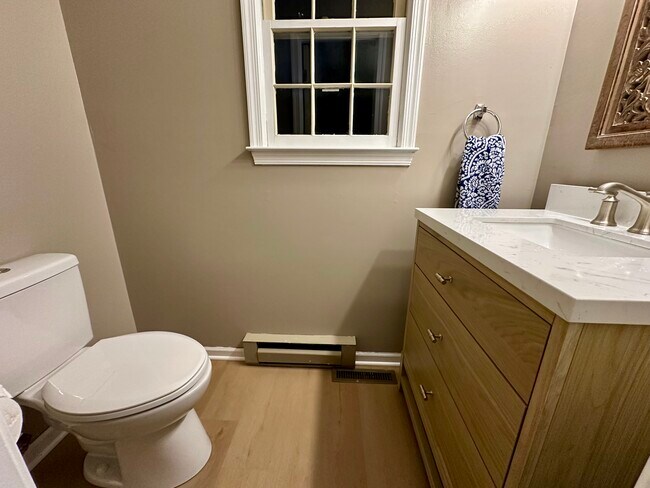 Building Photo - 4805 Candlelight Pl