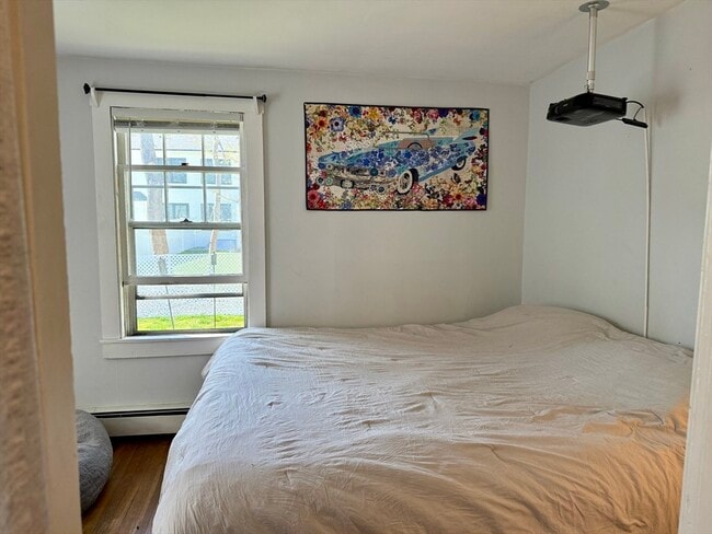 Building Photo - 21 1/2 Union St