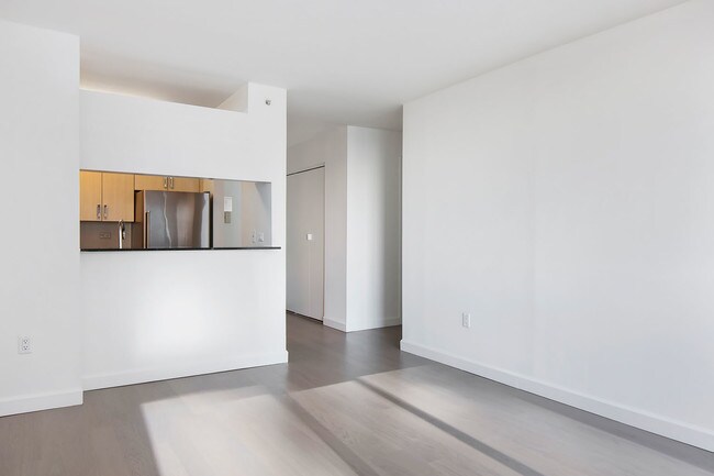 Interior Photo - Hudson Landing