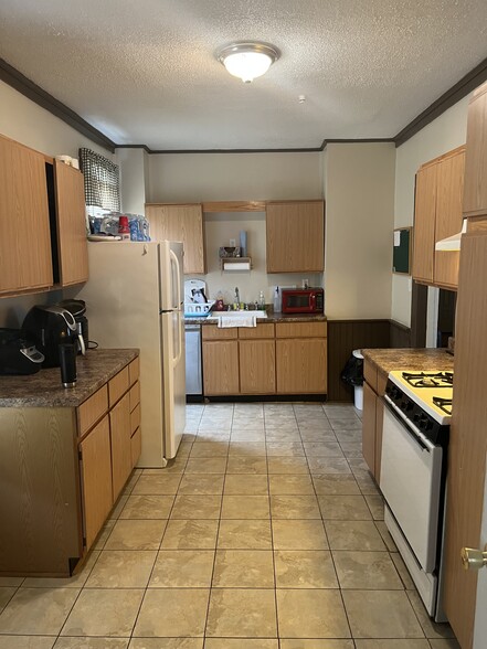 Kitchen 4 - 6 Squires St