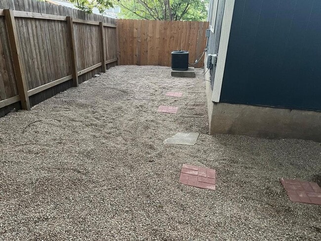 Building Photo - 5004 Mashie Cove