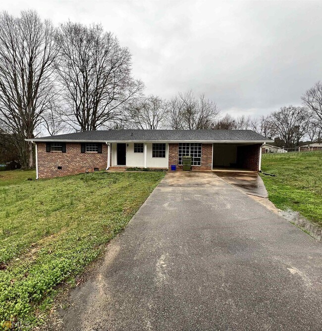 Building Photo - 107 Kristy Ln