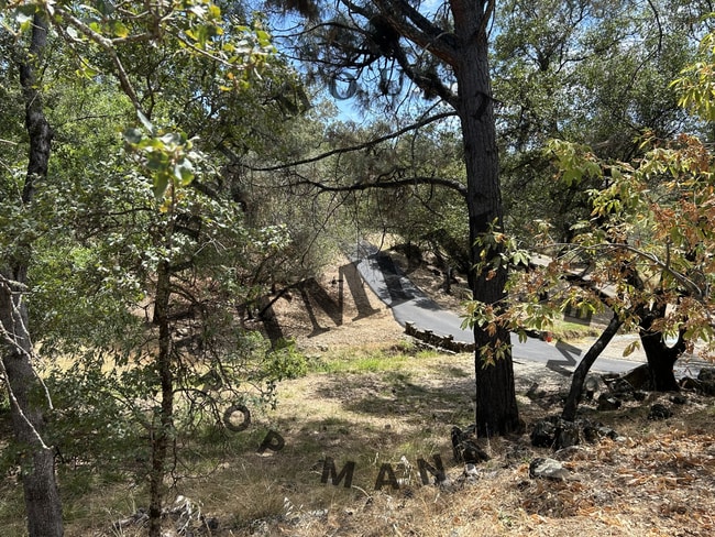 Building Photo - 373 Lodgeview Dr