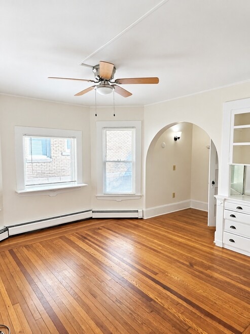80-1st Floor Bedroom - 575 Farmington Ave