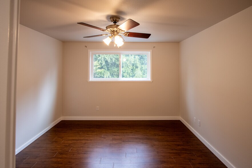 Bedroom 2 - 13234 SE 261st St