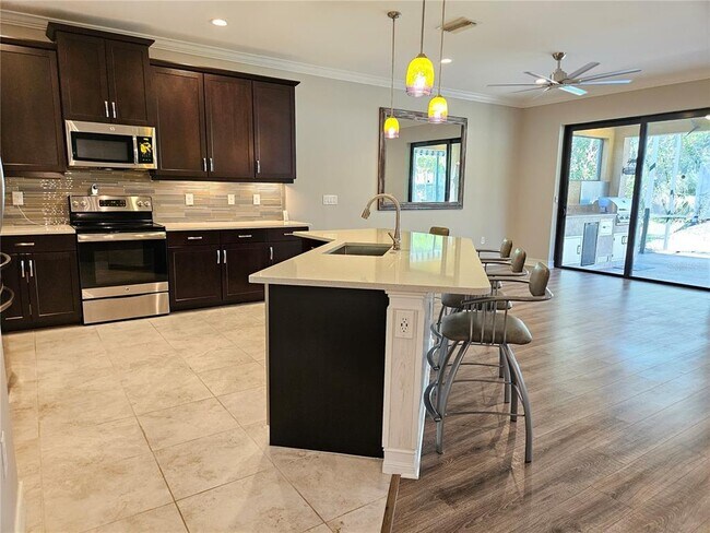 Building Photo - 1020 Bradberry Dr