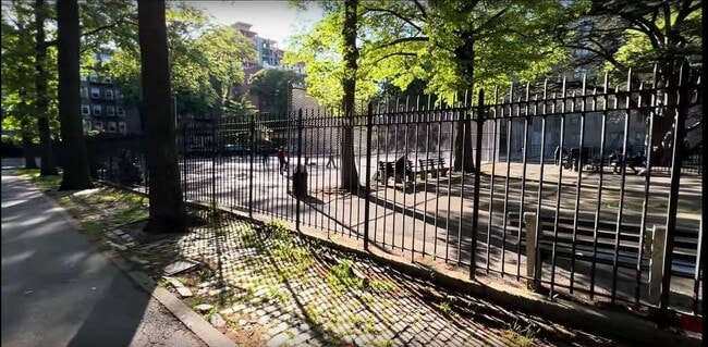 Building Photo - 142-15 38th Ave