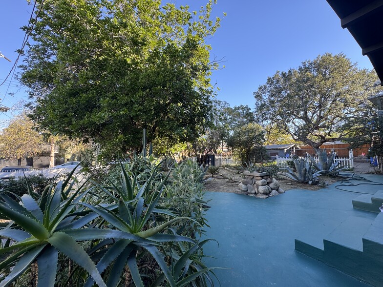 Front yard - 5924 Hayes Ave