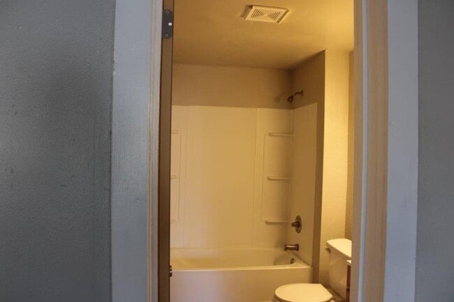 Building Photo - Temple 3 Bedroom Near Scott and White!