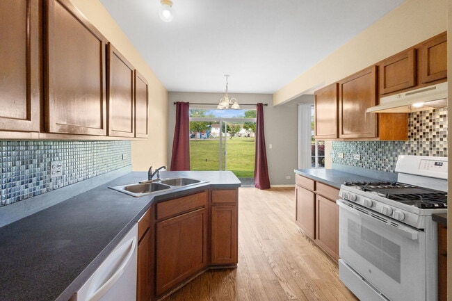Building Photo - 1132 Coventry Cir