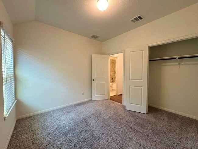 Building Photo - 1425 Morning View Rd