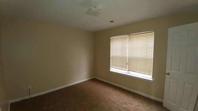 Building Photo - “The Rex Rental Everyone’s Talking About”
