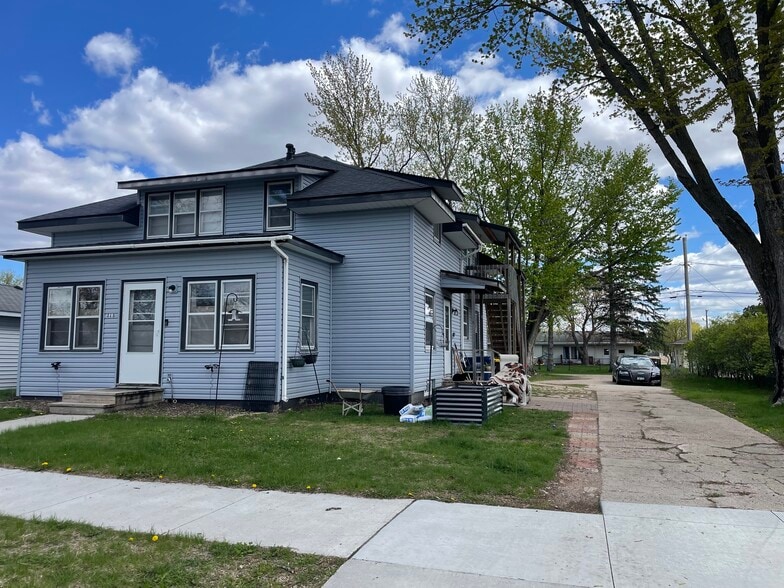 Building Photo - 315 S Willow St