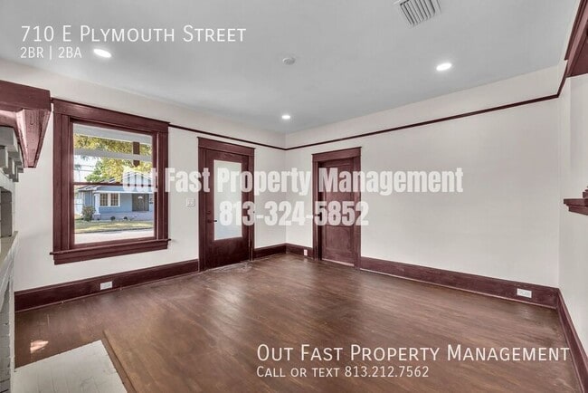 Building Photo - 710 E Plymouth St