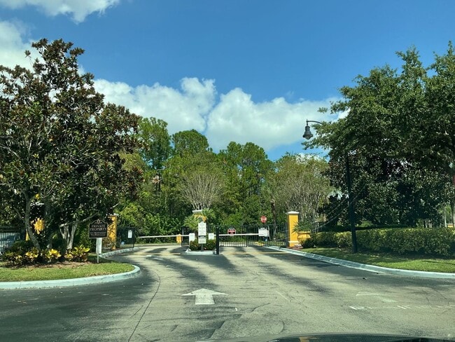 Building Photo - Spacious 2 bed 2 bath condo, split floorplan on the 3rd floor! Gated community at Mosaic at Millenia