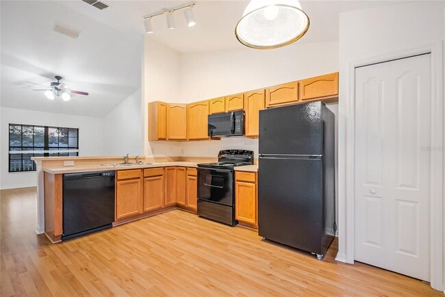 Building Photo - 2763 Athens Dr