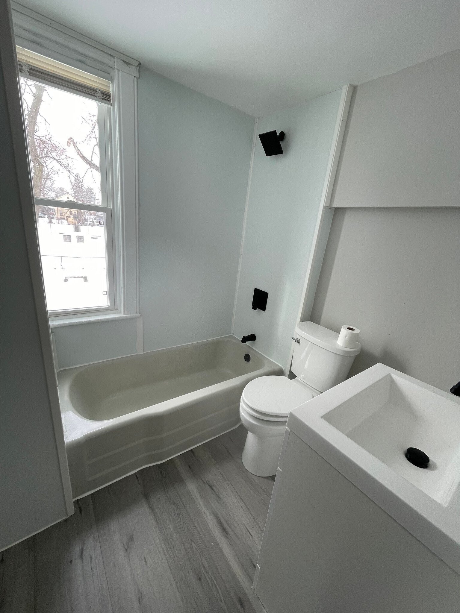 Building Photo - 29 Walnut St