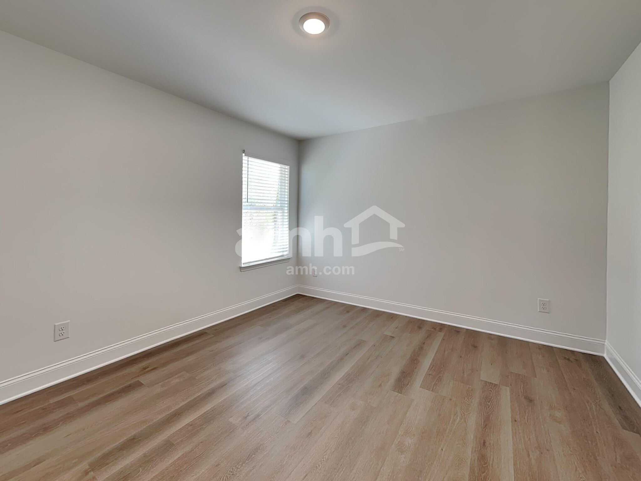 Building Photo - 190 Hickory Pointe Rd