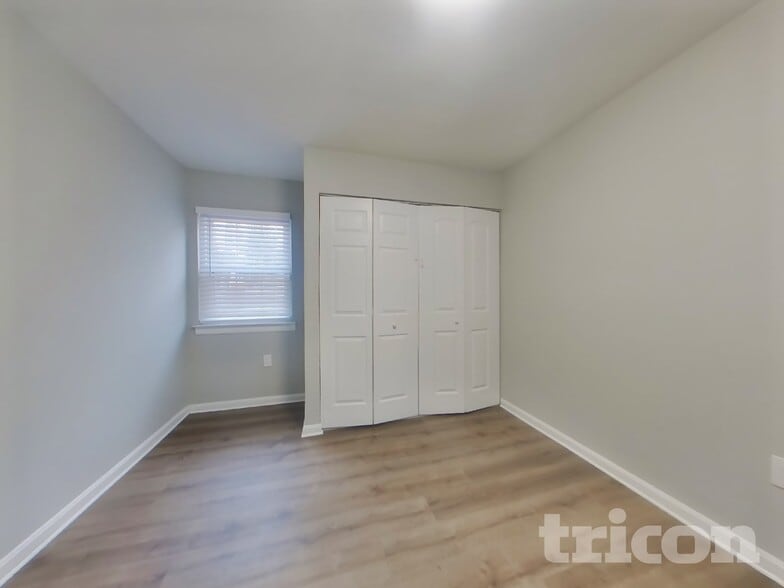 Building Photo - 1010 Allward Dr