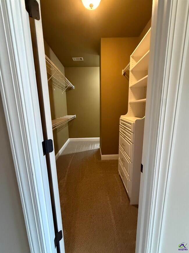 Building Photo - 104 Montview Way