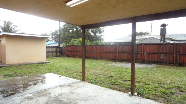 Building Photo - 3-Bed, 2-Bath Single-Family Home in Hollywood!