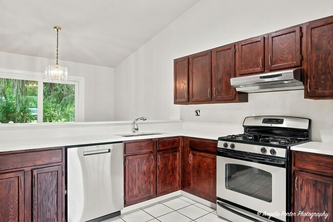 Building Photo - 3287 Medford Ct