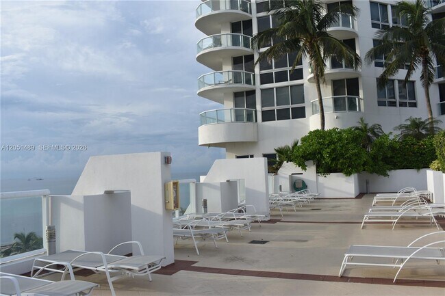 Building Photo - 6365 Collins Ave