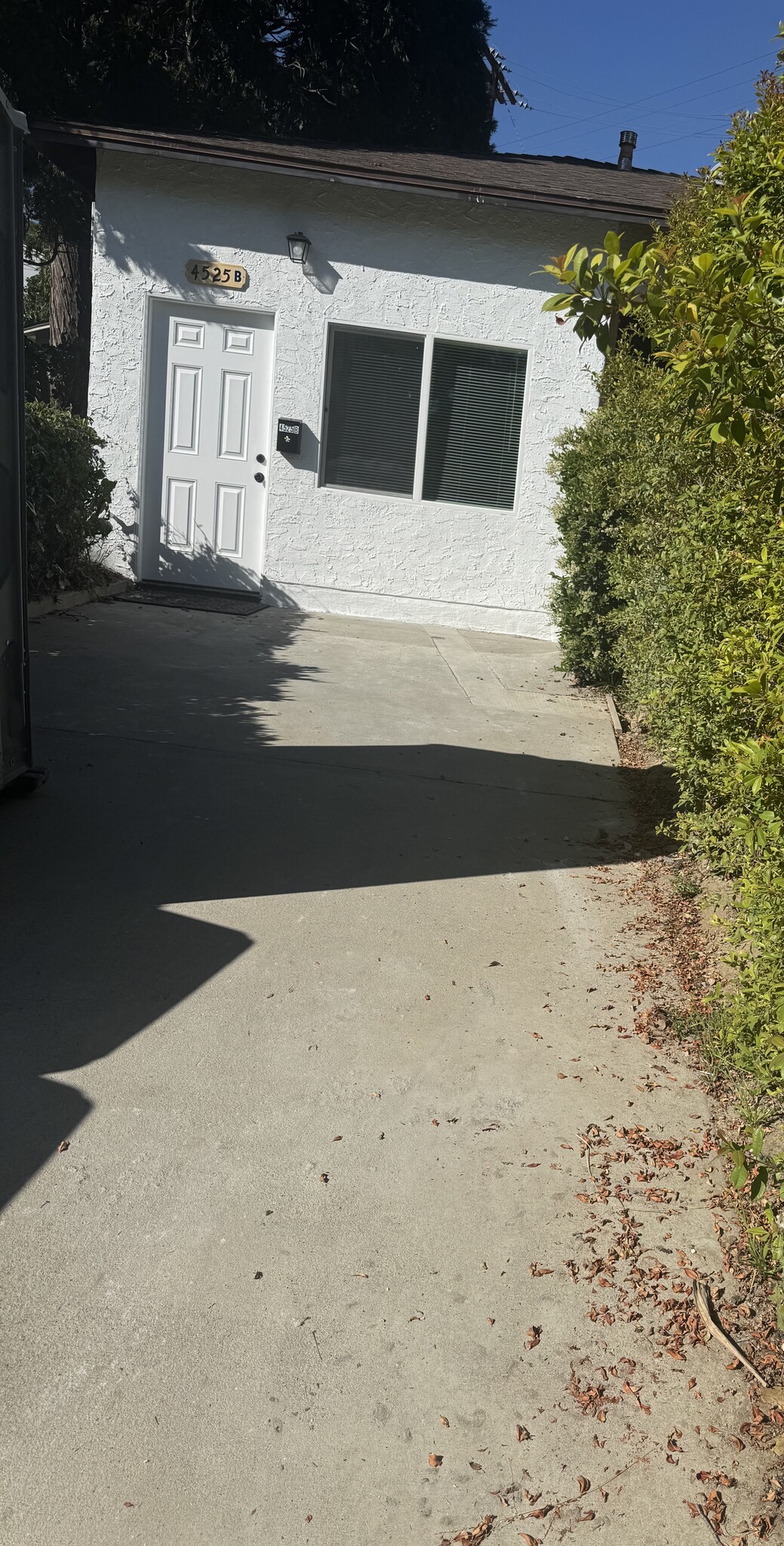 Building Photo - 4525 Dunsmore Ave