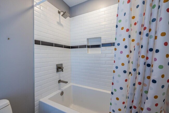 Building Photo - 1759 Regency Park Walk