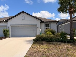 Building Photo - 6001 Fiore Dr