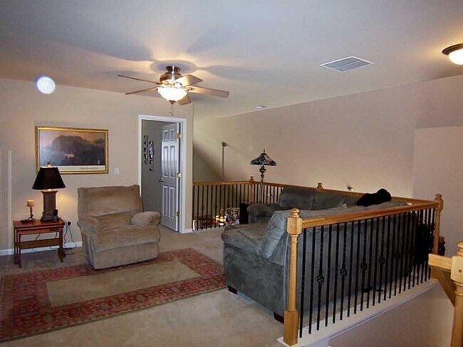 Building Photo - 6128 Prestwood Dr