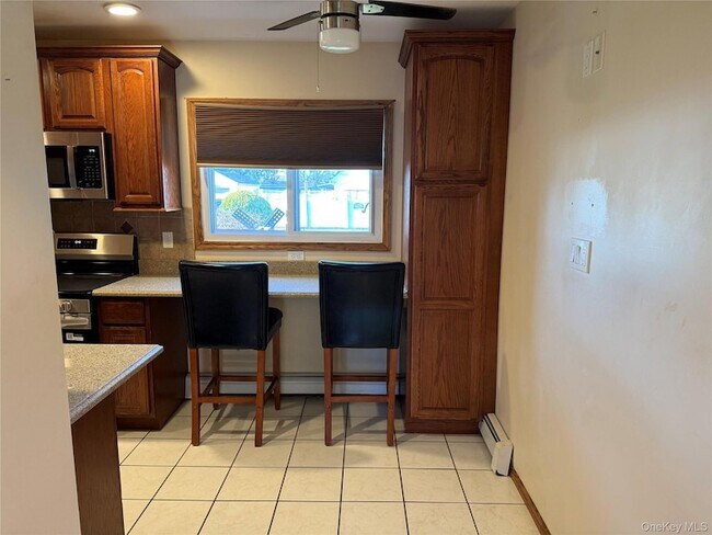 Building Photo - 8 William St