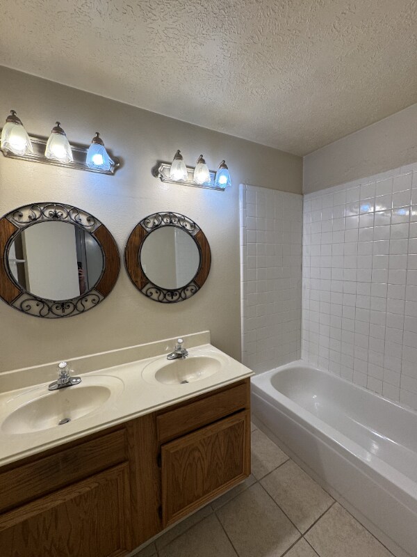 Building Photo - 4619 Trevor Hill Dr
