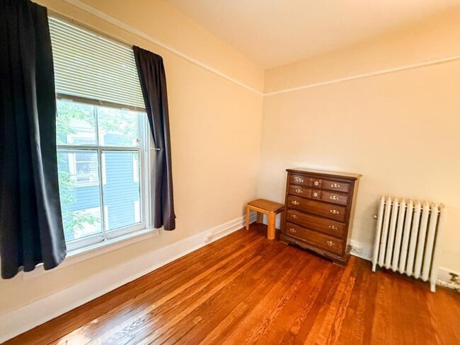 Building Photo - 115 Stewart Ave