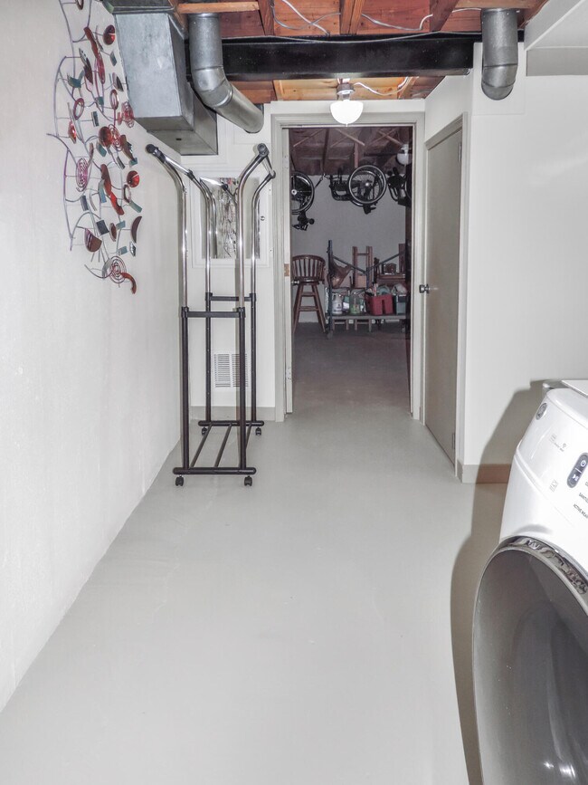 Building Photo - 37183 Vargo