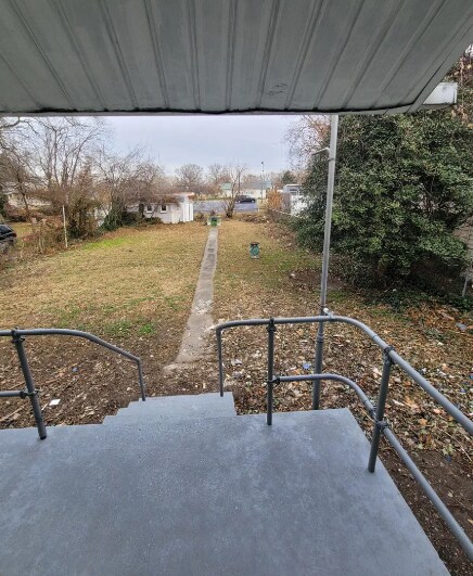 Building Photo - 8 Main St