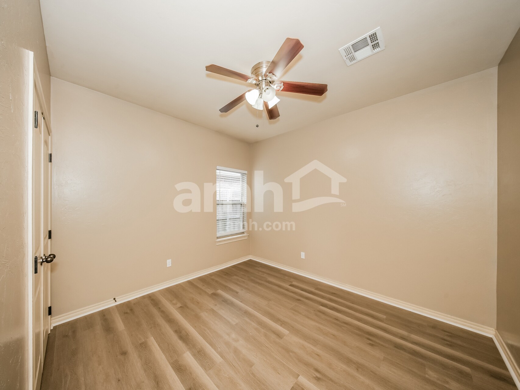 Building Photo - 8809 SW 46th St