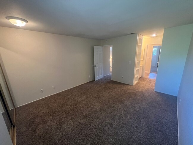 Building Photo - Home for Rent in West Sacramento's Touchst...
