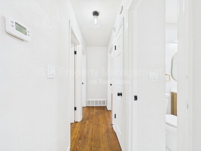 Building Photo - 4730 Richmond Ave