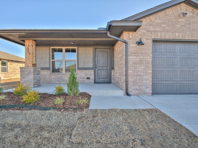 Building Photo - Newer Home in Washington under $1,500!