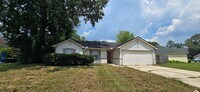 Building Photo - Charming 3 Bed / 2 Bath Home – Pet Friendl...