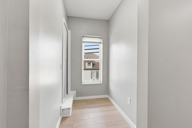 Building Photo - 775-777-777 Bellows Ave