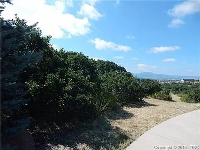 Building Photo - Amazing Home in Desirable District 20 – No...