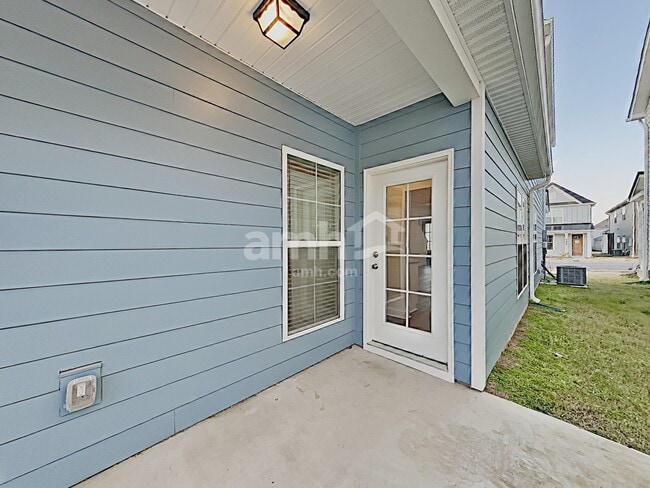 Building Photo - 5209 Tupelo St