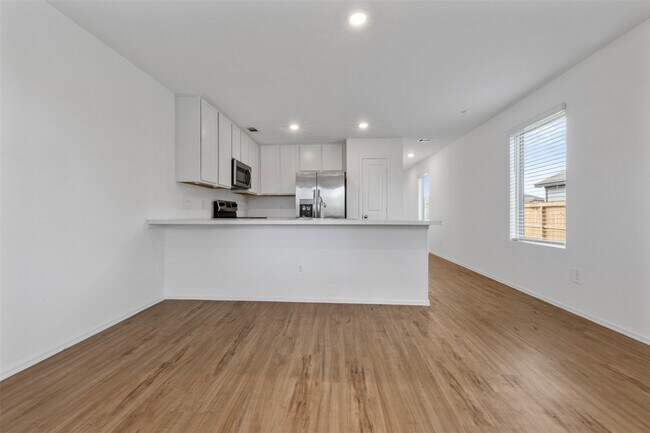 Building Photo - 1044 Rd 5203