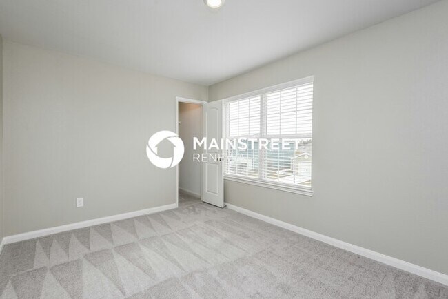 Building Photo - 5 Bedroom Pet-Friendly Home in Magnolia, TX with Main Street Renewal