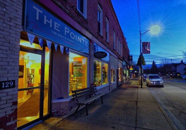 Primary Photo - 125 S Market St