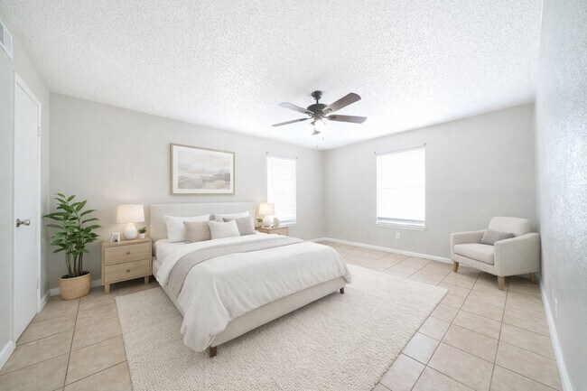 Building Photo - 8100 Leonora St