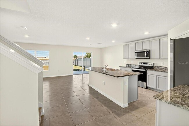 Building Photo - 3288 Silver Date Dr