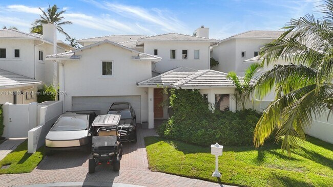 Building Photo - 5 Coconut Ln